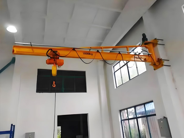 Cantilever crane