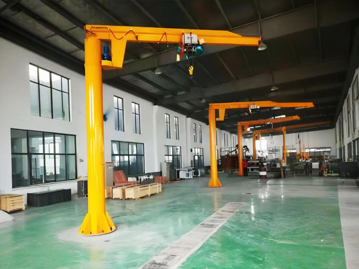 Cantilever crane