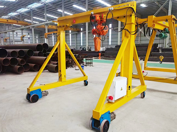 Special crane and accessories