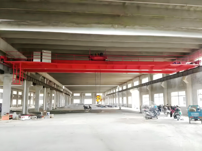 General purpose bridge crane