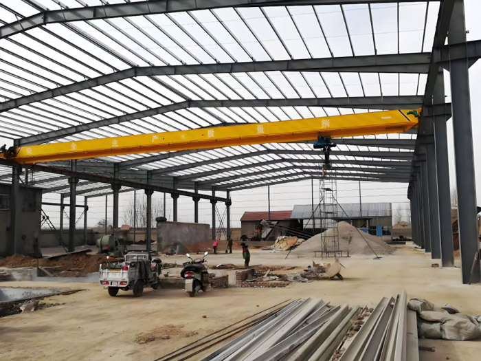Electric single beam crane