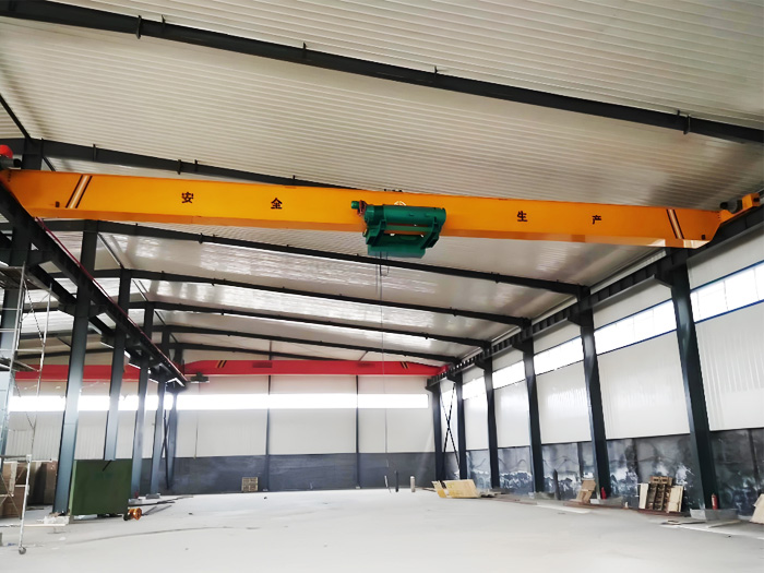 Electric single beam crane