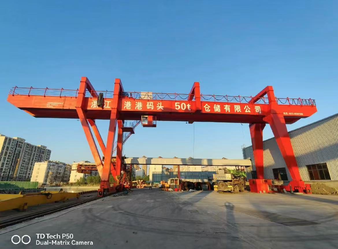 What are the control and protection systems of a crane
