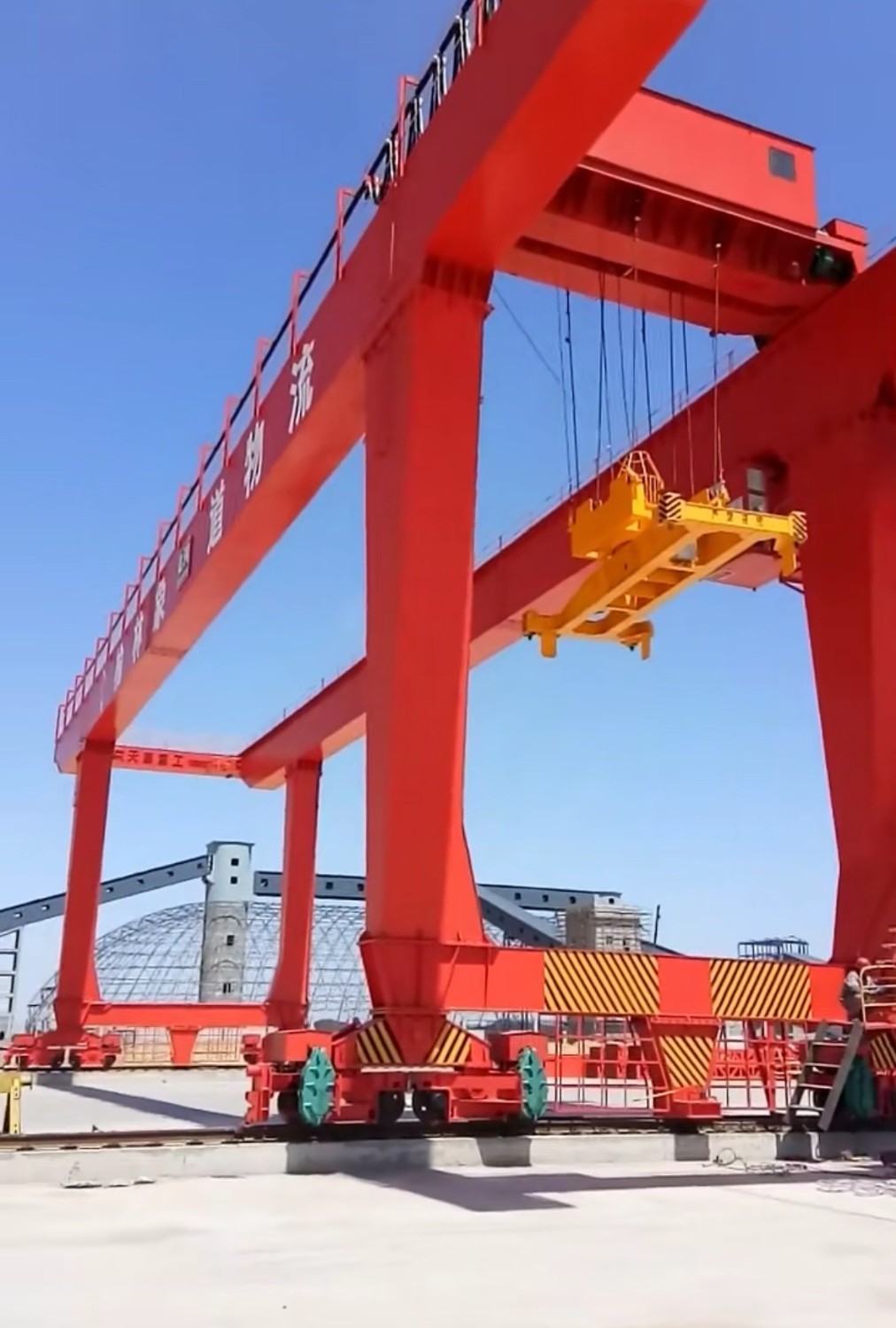 How to improve the operational efficiency of gantry cranes